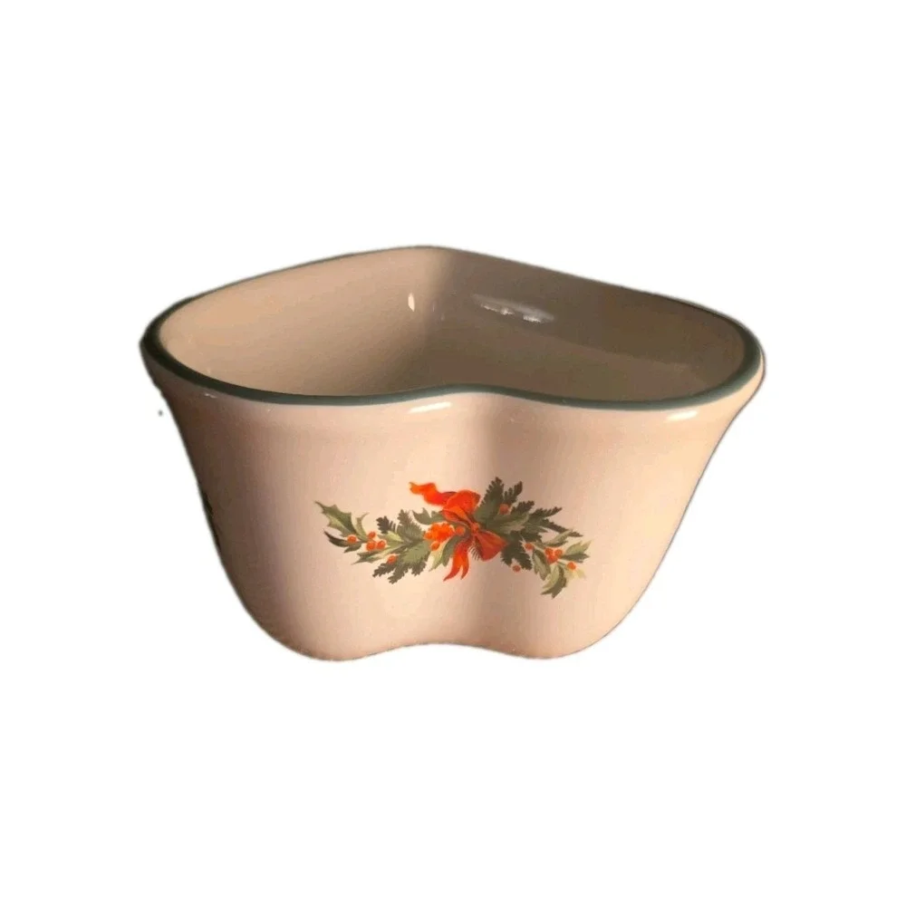 Pfaltzgraff Christmas Heart  Dish 